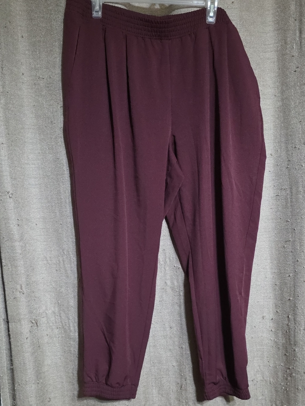 Daily Ritual SZ XL Women's Maroon Track Joggers Elastic Waist And Pant Legs